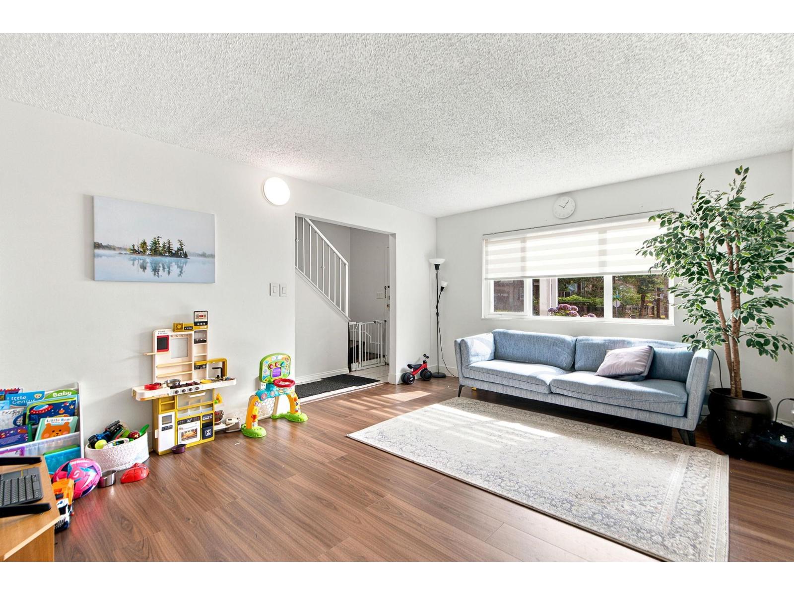 9443 132a Street, Surrey, British Columbia  V3V 6W3 - Photo 8 - R3150156
