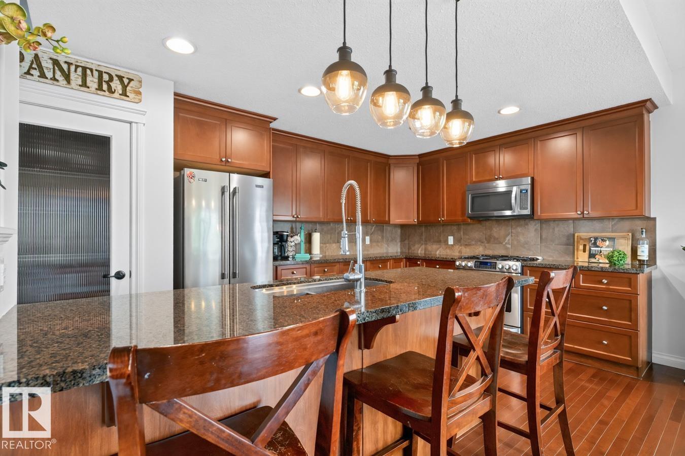 817 Southfork Gr, Leduc, Alberta  T9E 0P4 - Photo 12 - E4501586