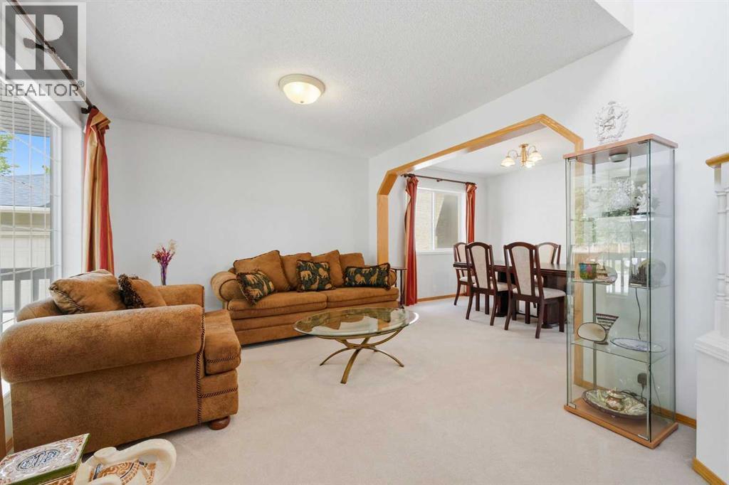 67 Sienna Heights Way Sw, Calgary, Alberta  T3H 3T6 - Photo 4 - A2322049