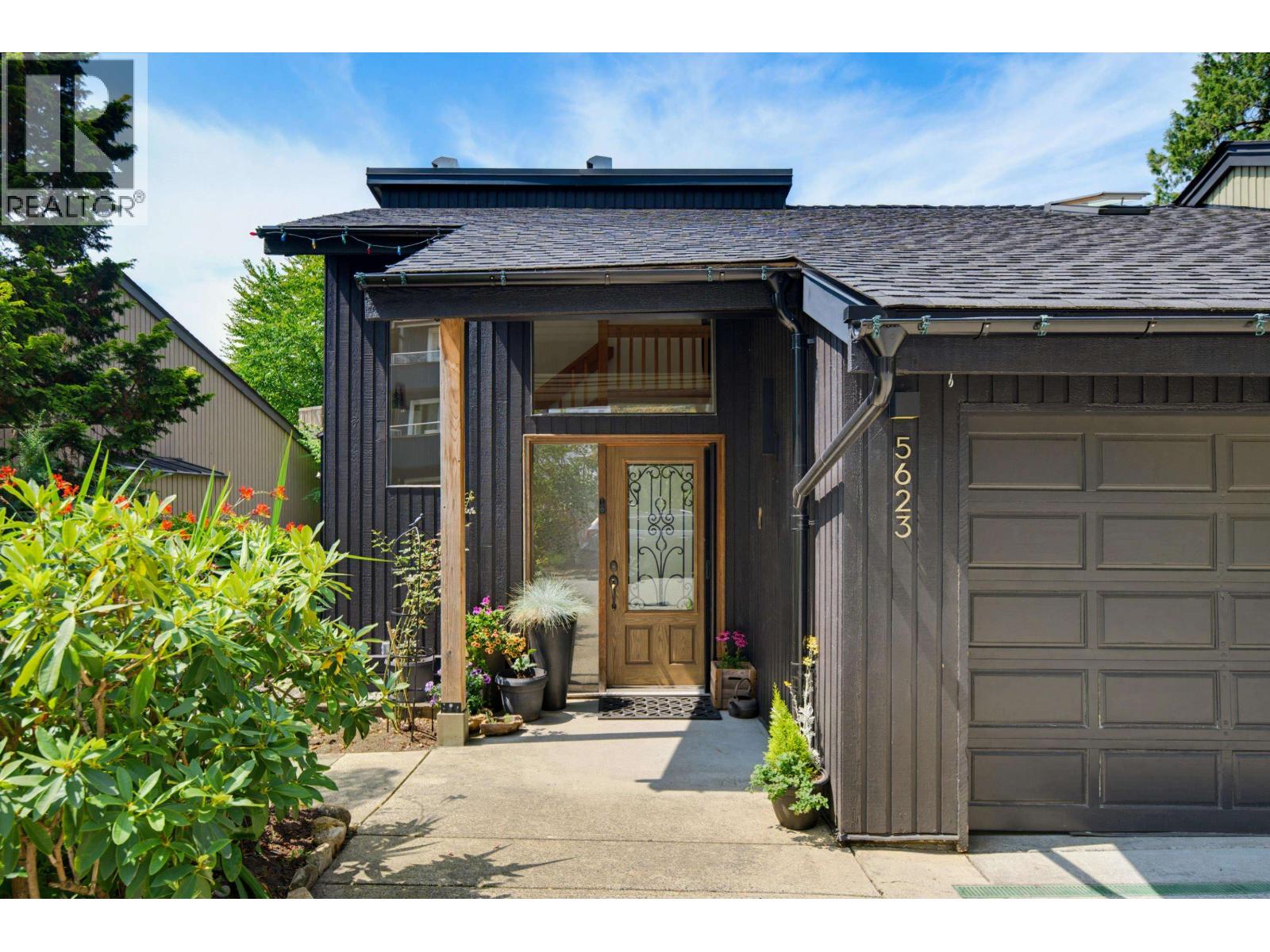 5623 Eagle Court, North Vancouver, British Columbia  V7R 4V4 - Photo 7 - R3150275