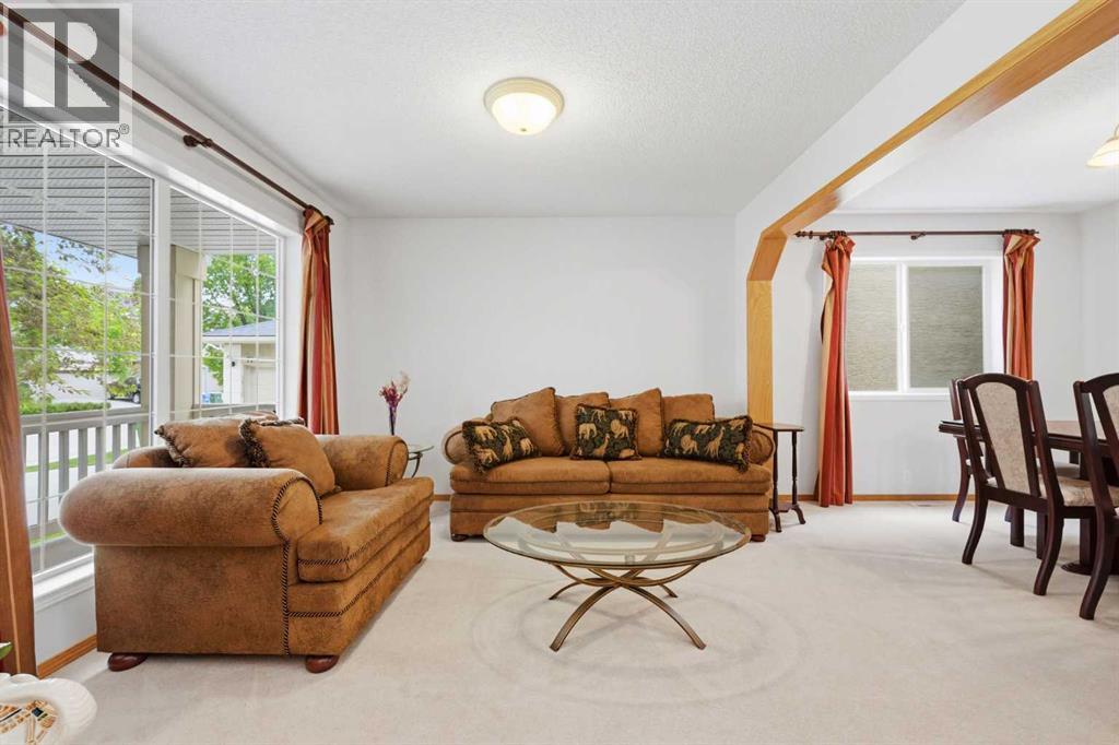 67 Sienna Heights Way Sw, Calgary, Alberta  T3H 3T6 - Photo 6 - A2322049