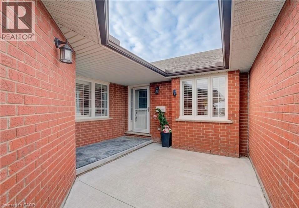 10 Isherwood Avenue Unit# 18, Cambridge, Ontario  N1R 8L5 - Photo 2 - 40843121
