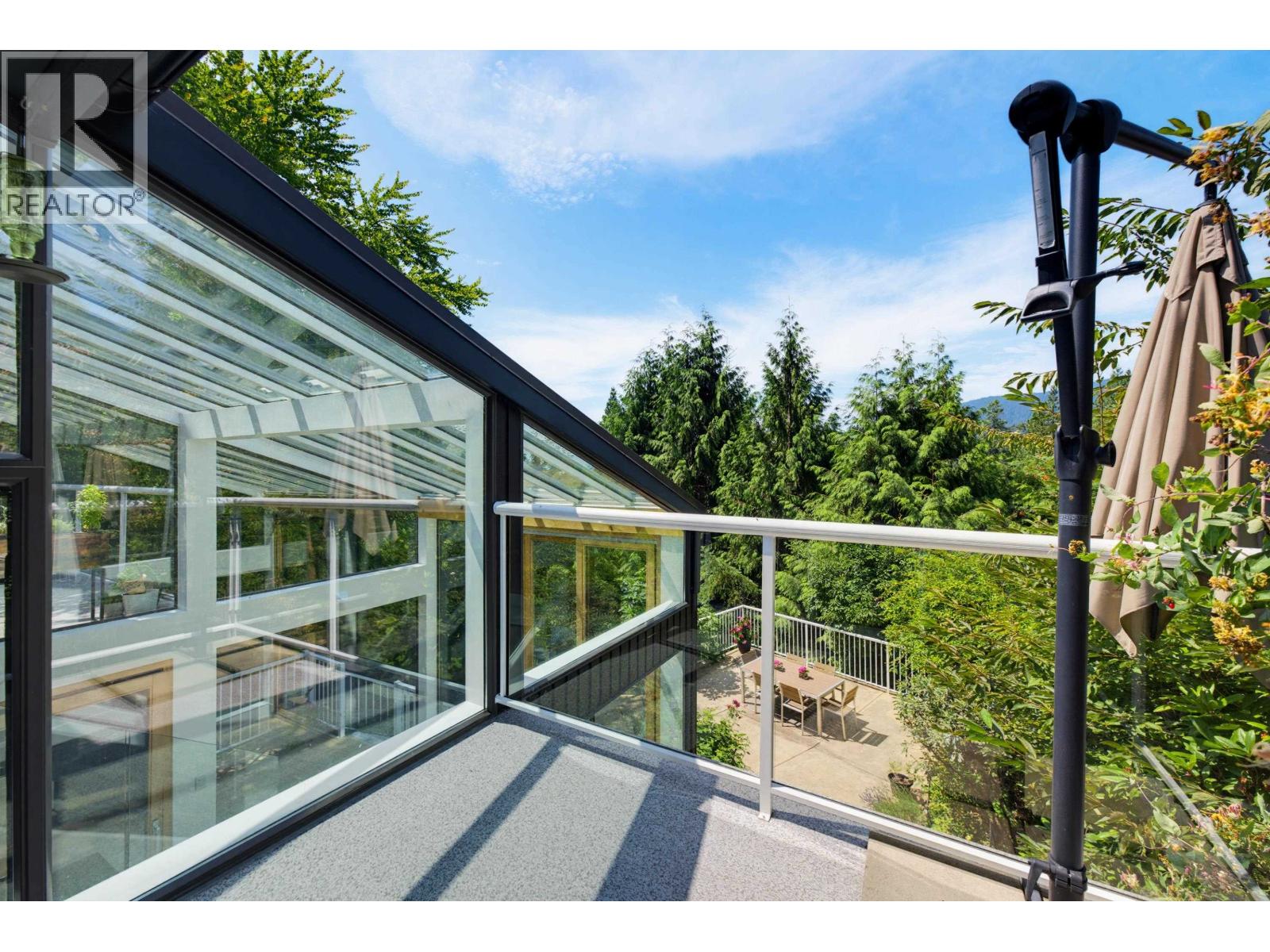 5623 Eagle Court, North Vancouver, British Columbia  V7R 4V4 - Photo 12 - R3150275