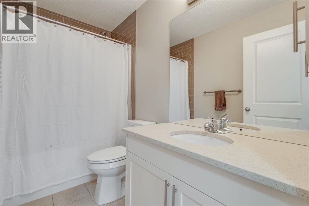 198 Mahogany Passage SE, Calgary, Alberta  T3M 2J7 - Photo 34 - A2324628