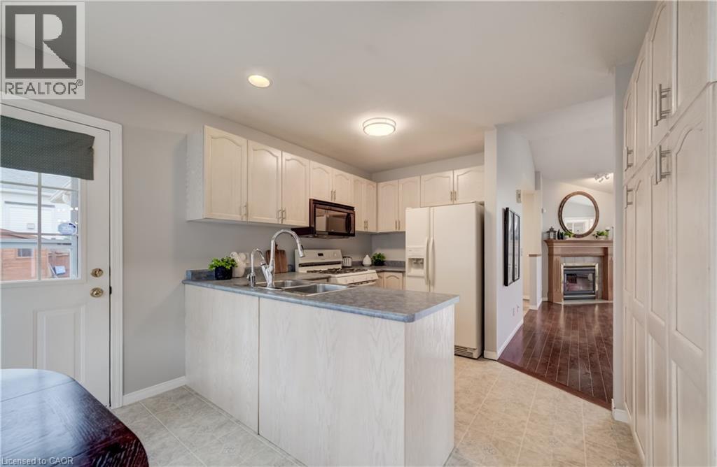 27 Chandos Drive, Kitchener, Ontario  N2A 3C2 - Photo 13 - 40852271