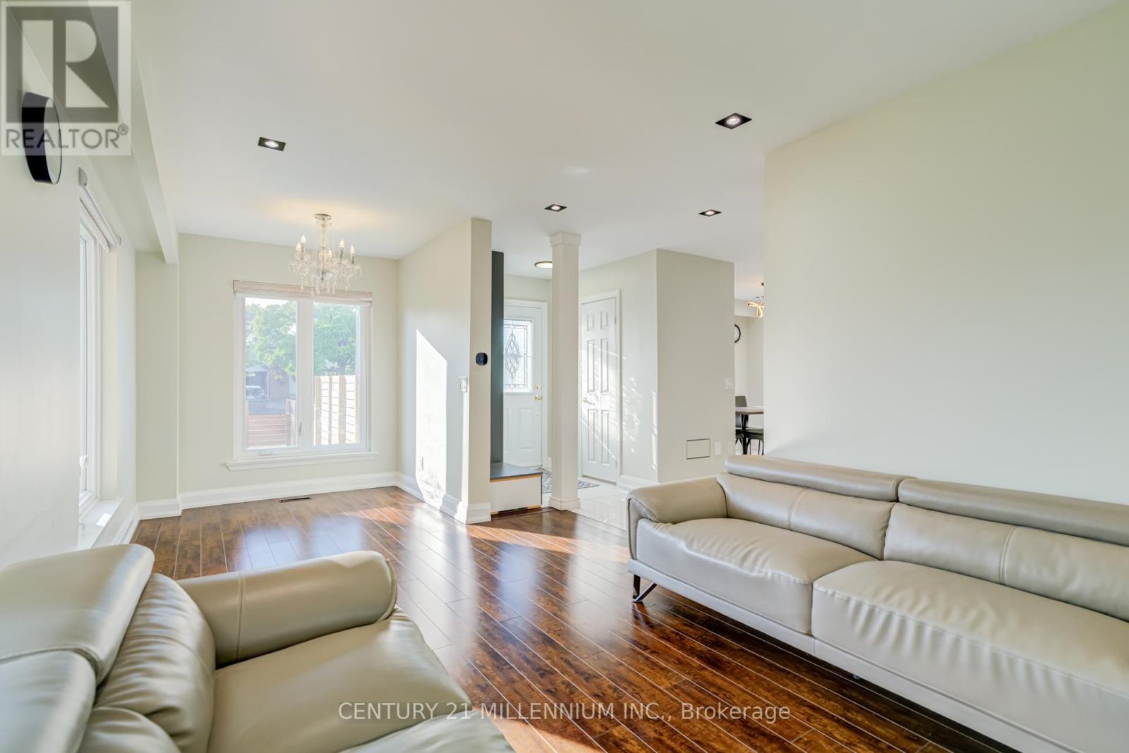 75 Goldcrest Road, Brampton, Ontario  L6S 1H1 - Photo 11 - W13625602
