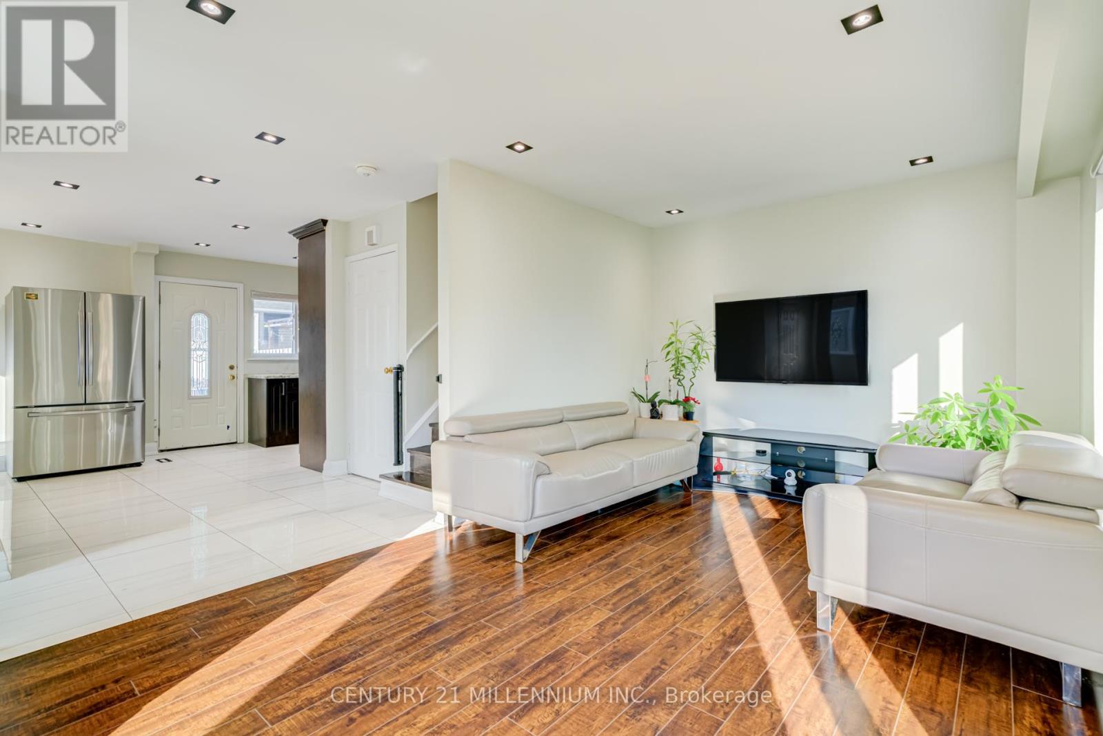 75 Goldcrest Road, Brampton, Ontario  L6S 1H1 - Photo 9 - W13625602
