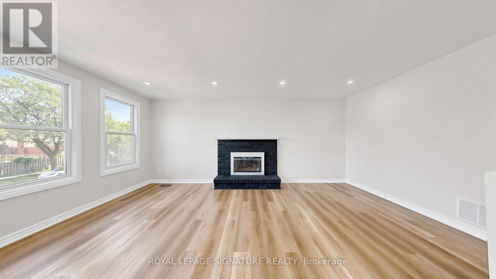 784 Galloway Crescent, Mississauga, Ontario  L5C 3T9 - Photo 8 - W13625612