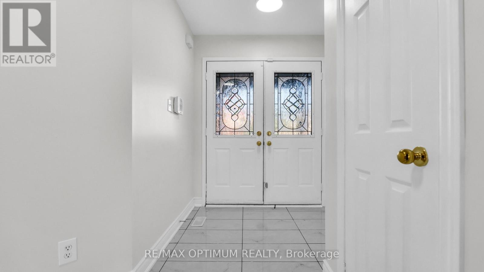 26 Vintage Gate, Brampton, Ontario  L6X 5C4 - Photo 4 - W13625630