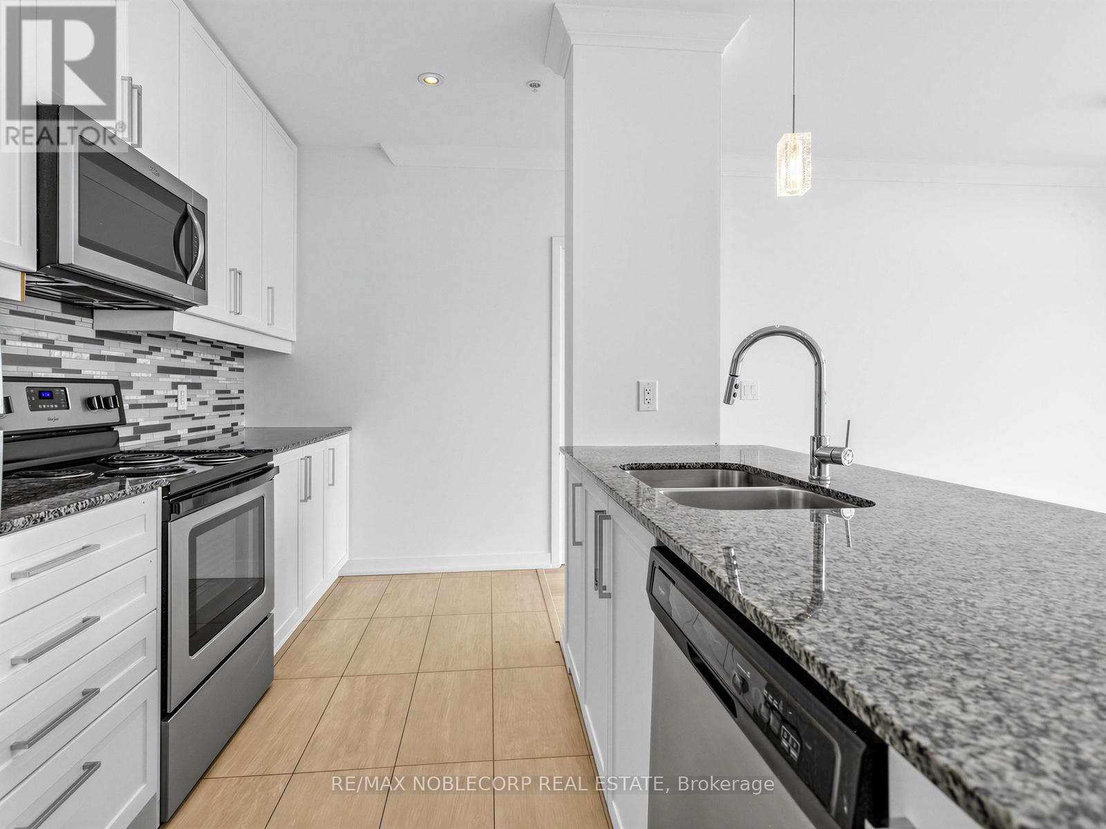 1705 - 840 Queens Plate Drive, Toronto, Ontario  M9W 0E7 - Photo 16 - W13625636