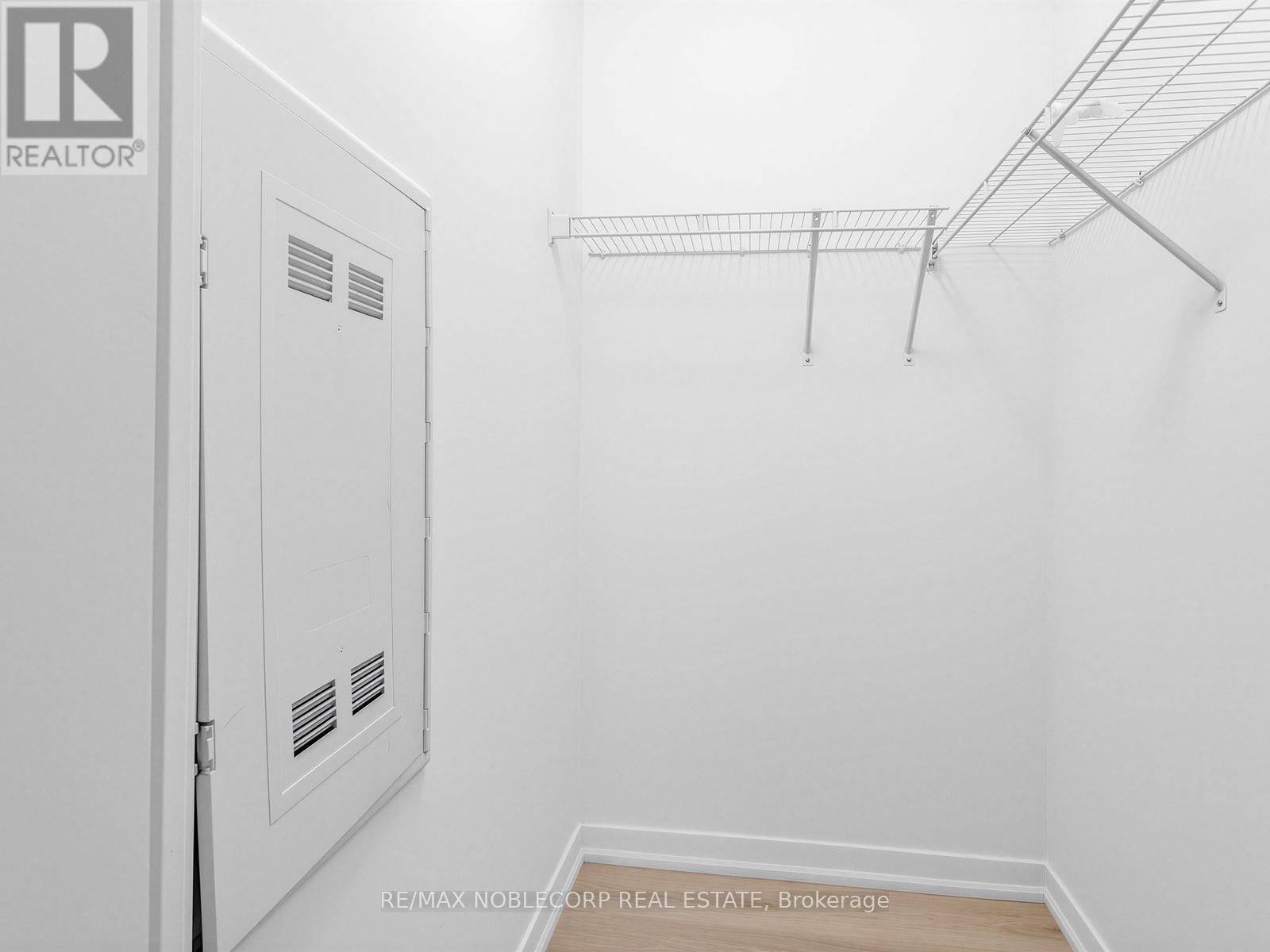 1705 - 840 Queens Plate Drive, Toronto, Ontario  M9W 0E7 - Photo 8 - W13625636