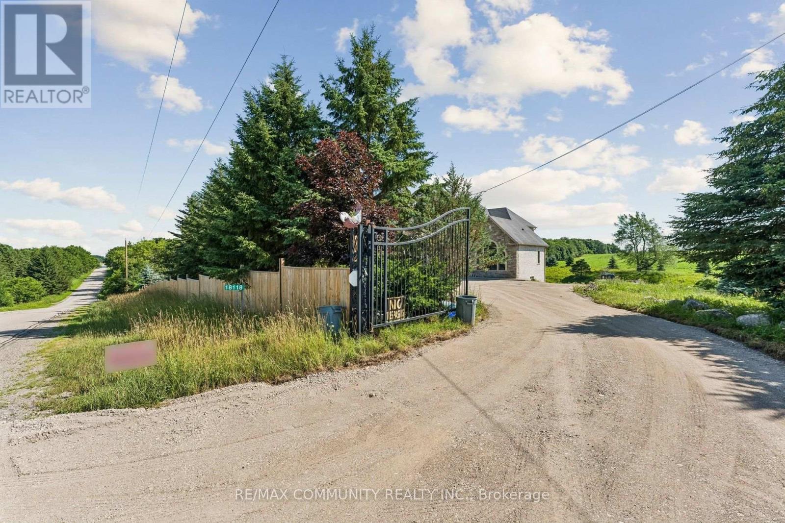 18118 Heart Lake Road, Caledon, Ontario  L7K 2A4 - Photo 2 - W13625704