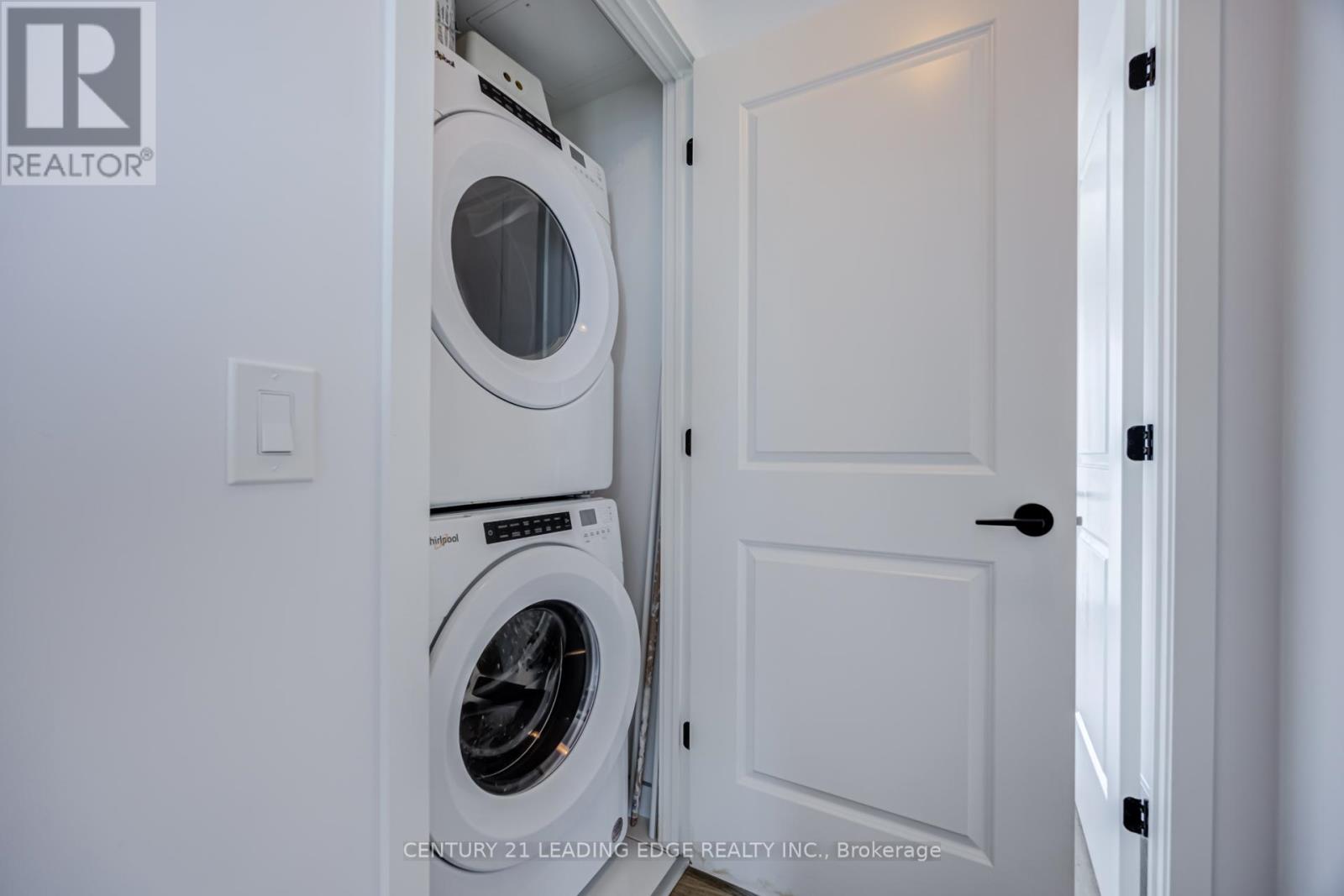 2002 - 335 Wheat Boom Drive, Oakville, Ontario  L6H 7Y1 - Photo 16 - W13625734
