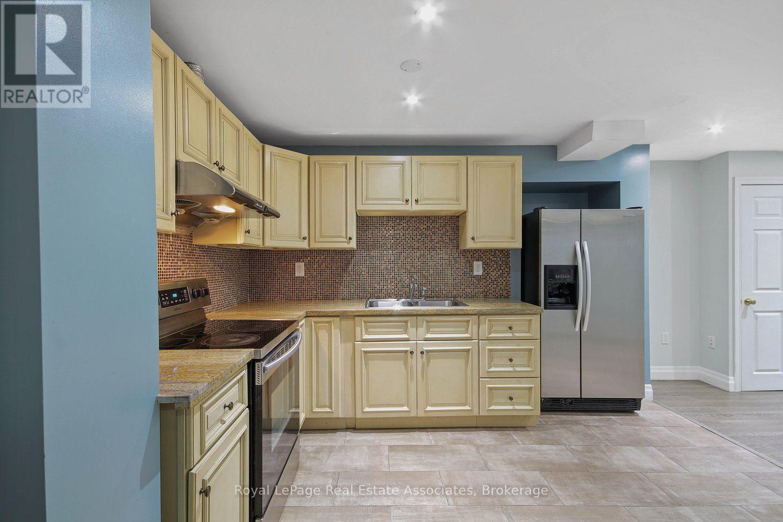 Lower - 16 Sergio Marchi Street, Toronto, Ontario  M3L 0B7 - Photo 9 - W13625740