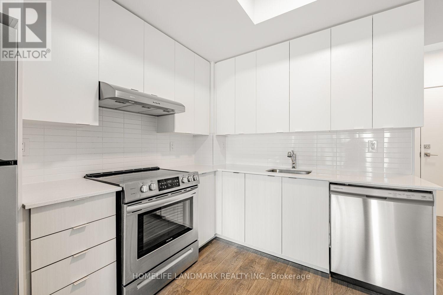 201 - 120 Canon Jackson Drive, Toronto, Ontario  M6M 0B8 - Photo 9 - W13625746