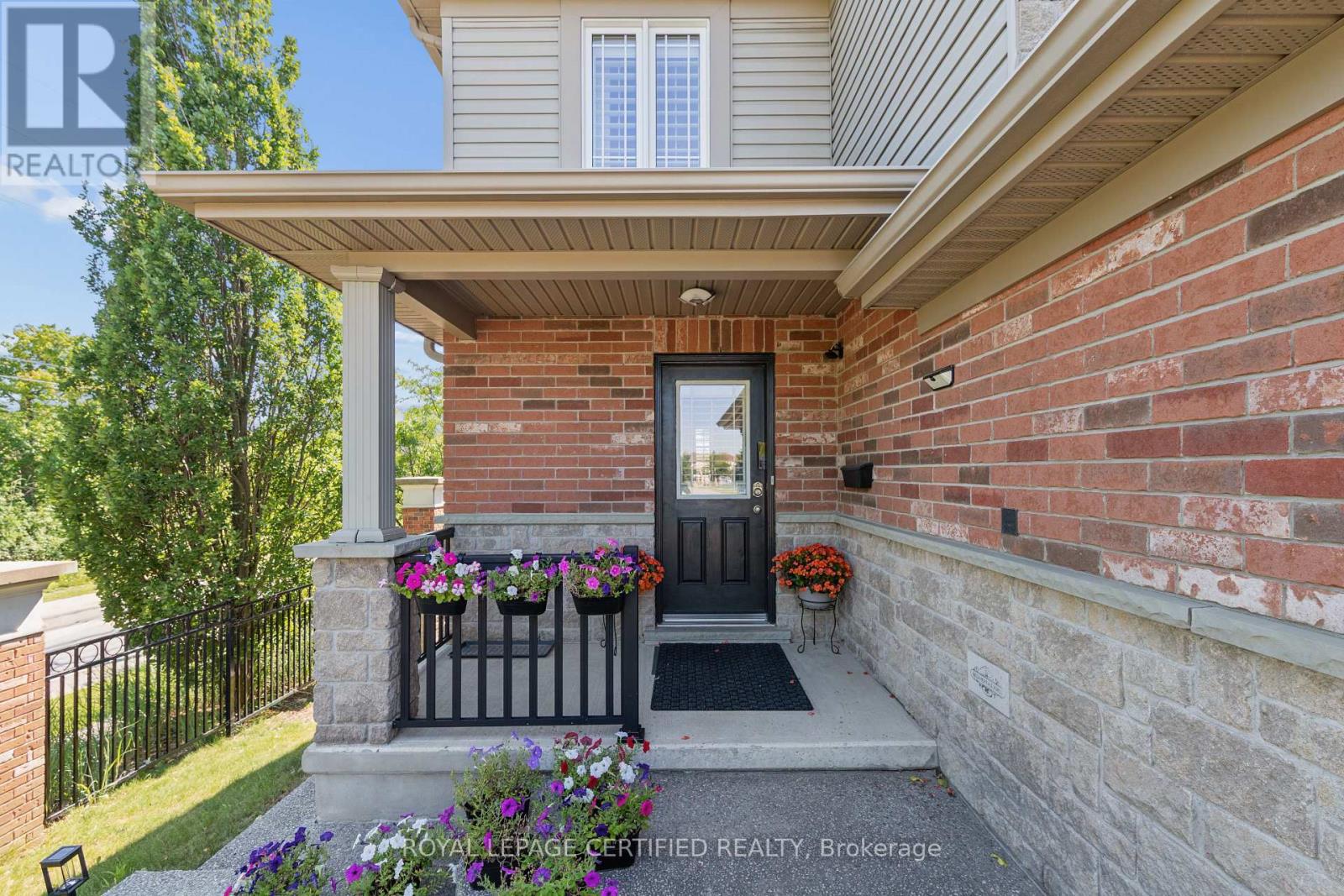 37 Wilkie Crescent, Guelph, Ontario  N1L 0B1 - Photo 4 - X13625556