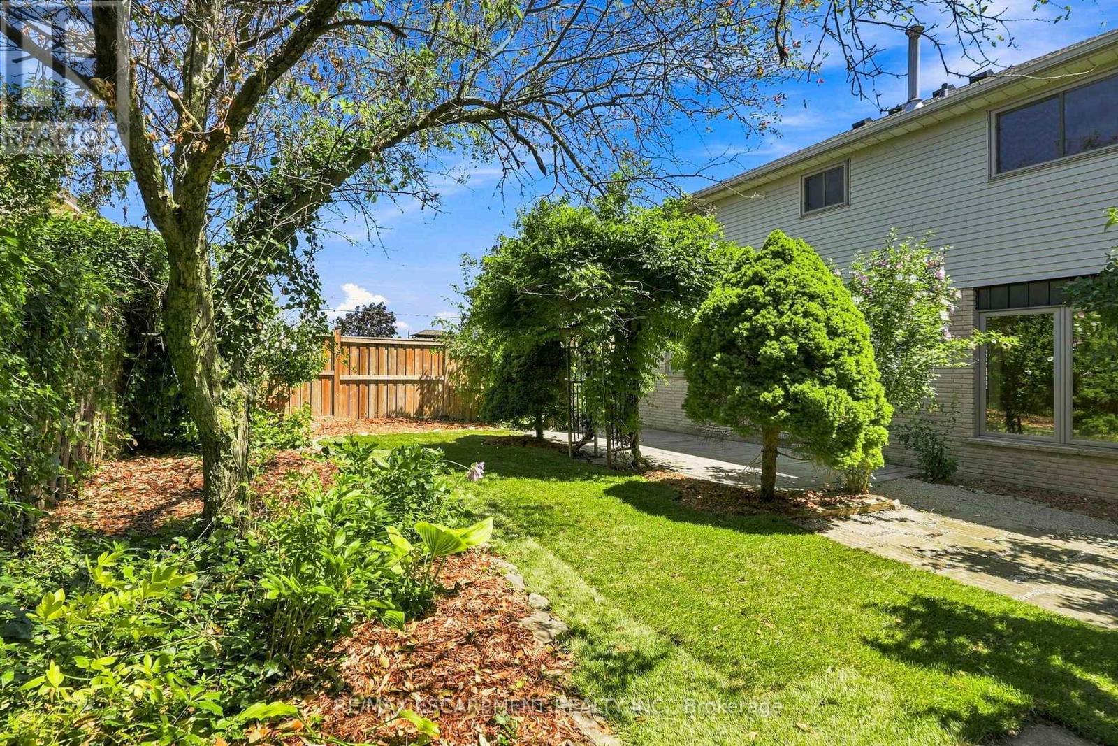 121 First Road W, Hamilton, Ontario  L8J 2S6 - Photo 46 - X13625642