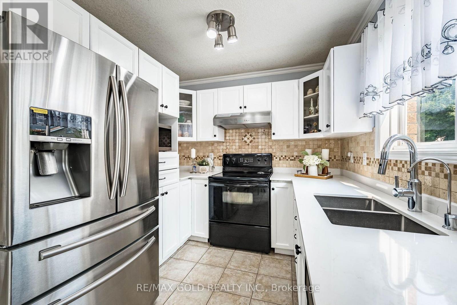6 Moffatt Lane, Guelph, Ontario  N1G 5E8 - Photo 15 - X13625774