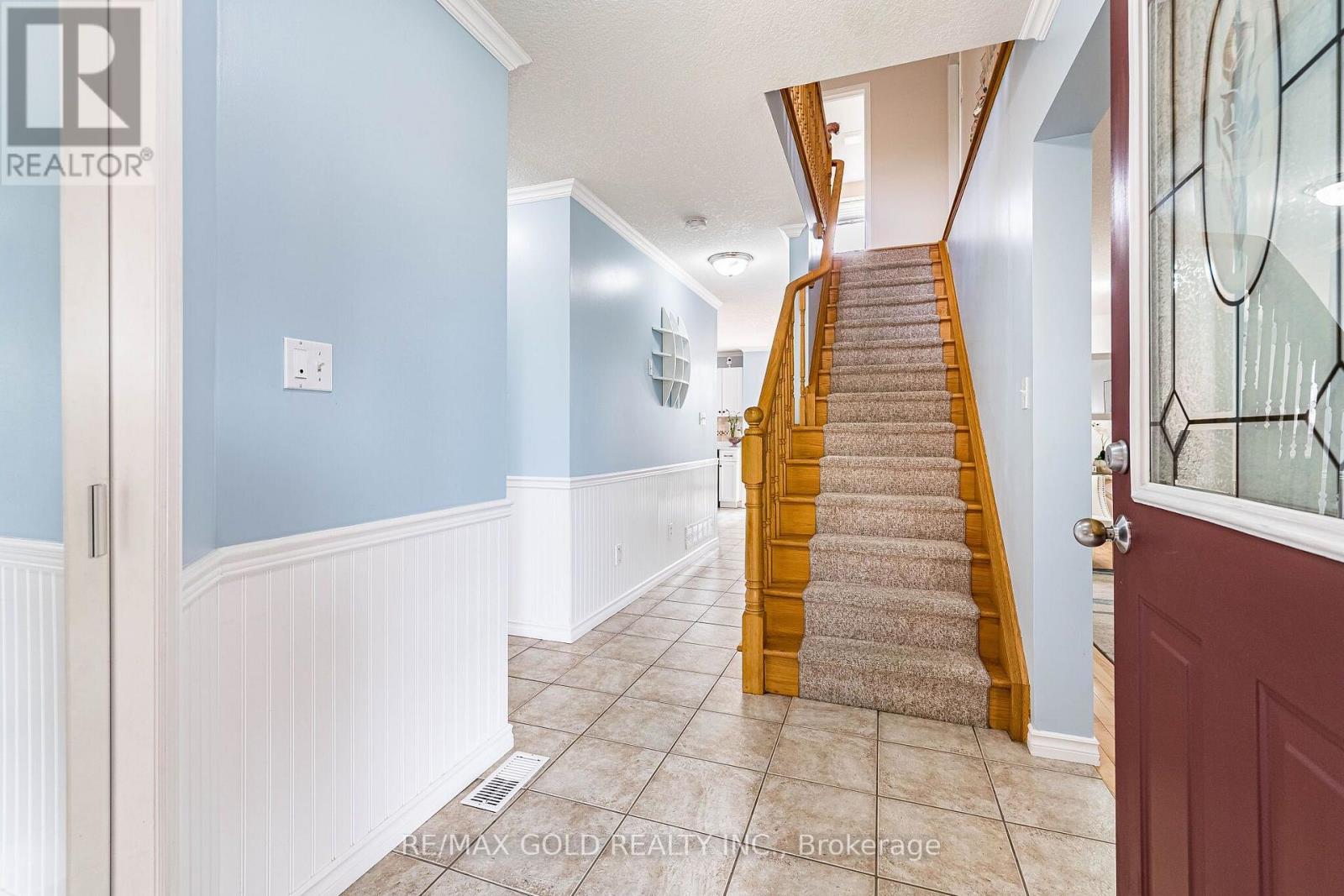 6 Moffatt Lane, Guelph, Ontario  N1G 5E8 - Photo 6 - X13625774