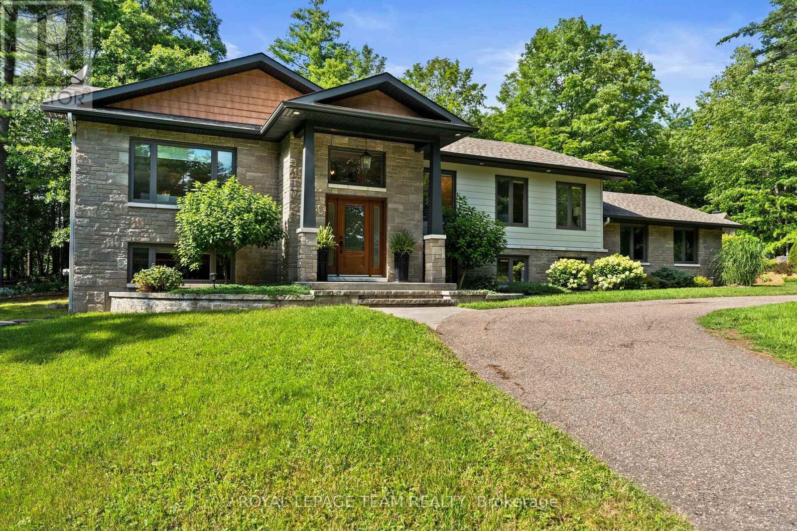 5 Peggs Lane, Mcnab/braeside, Ontario  K0A 3L0 - Photo 4 - X13622840