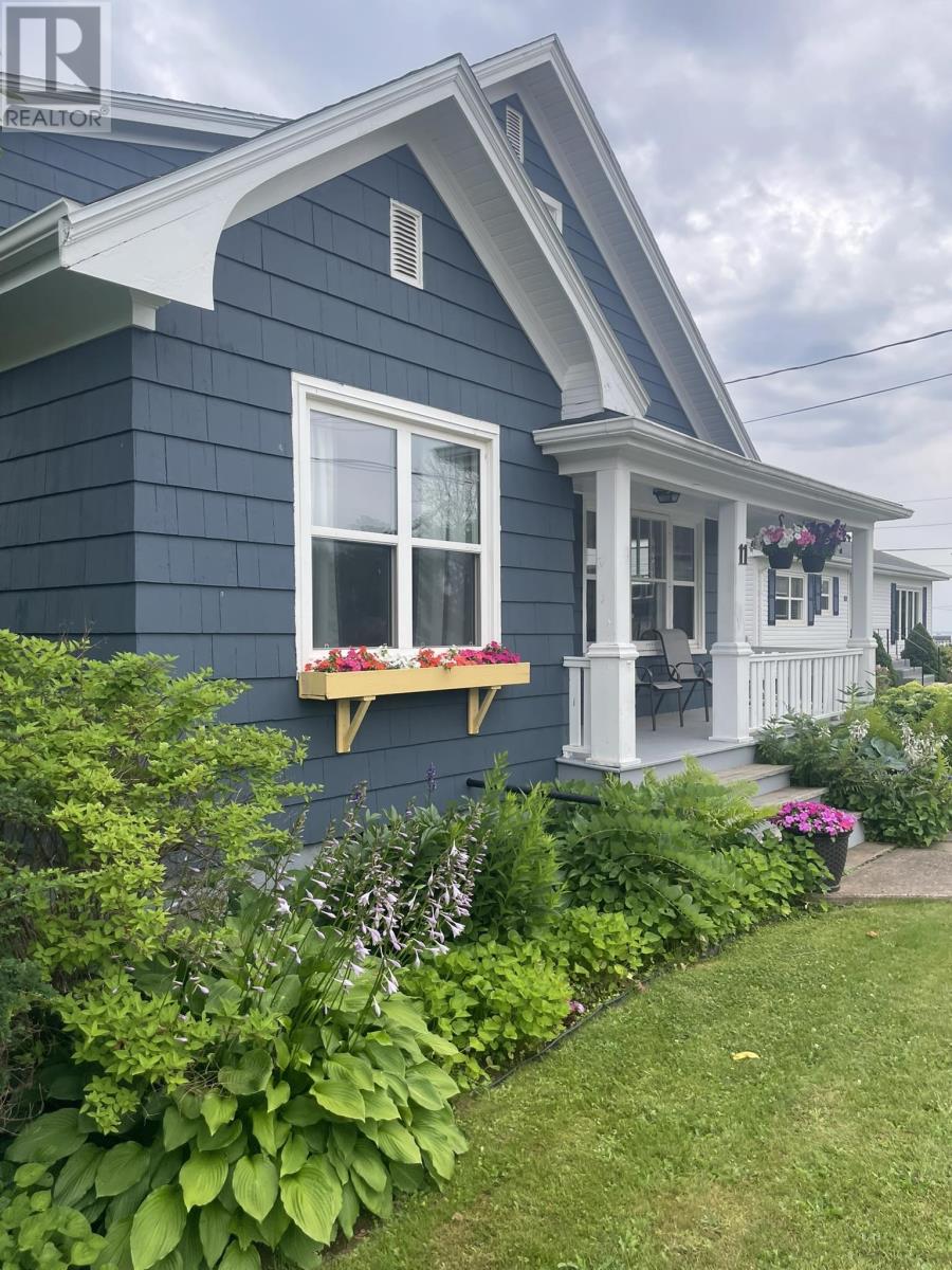 11 Belle Avenue, Souris, Prince Edward Island  C0A 2B0 - Photo 4 - 202619273