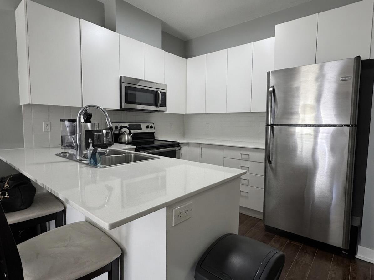 414 20460 DOUGLAS CRESCENT, Langley, British Columbia
