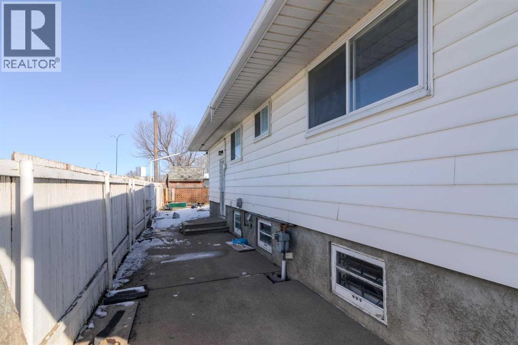 220 23 Street S, Lethbridge, Alberta  T1J 3M6 - Photo 35 - A2291546