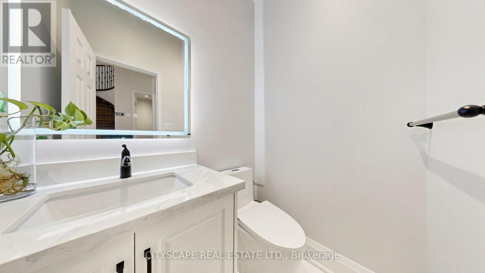 769 White Clover Way, Mississauga, Ontario  L5V 0C2 - Photo 17 - W13625690
