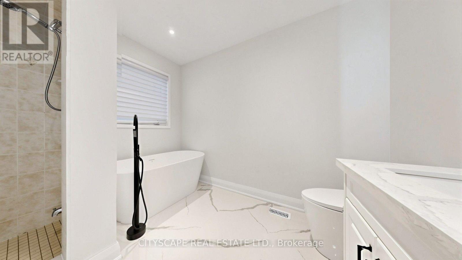 769 White Clover Way, Mississauga, Ontario  L5V 0C2 - Photo 24 - W13625690