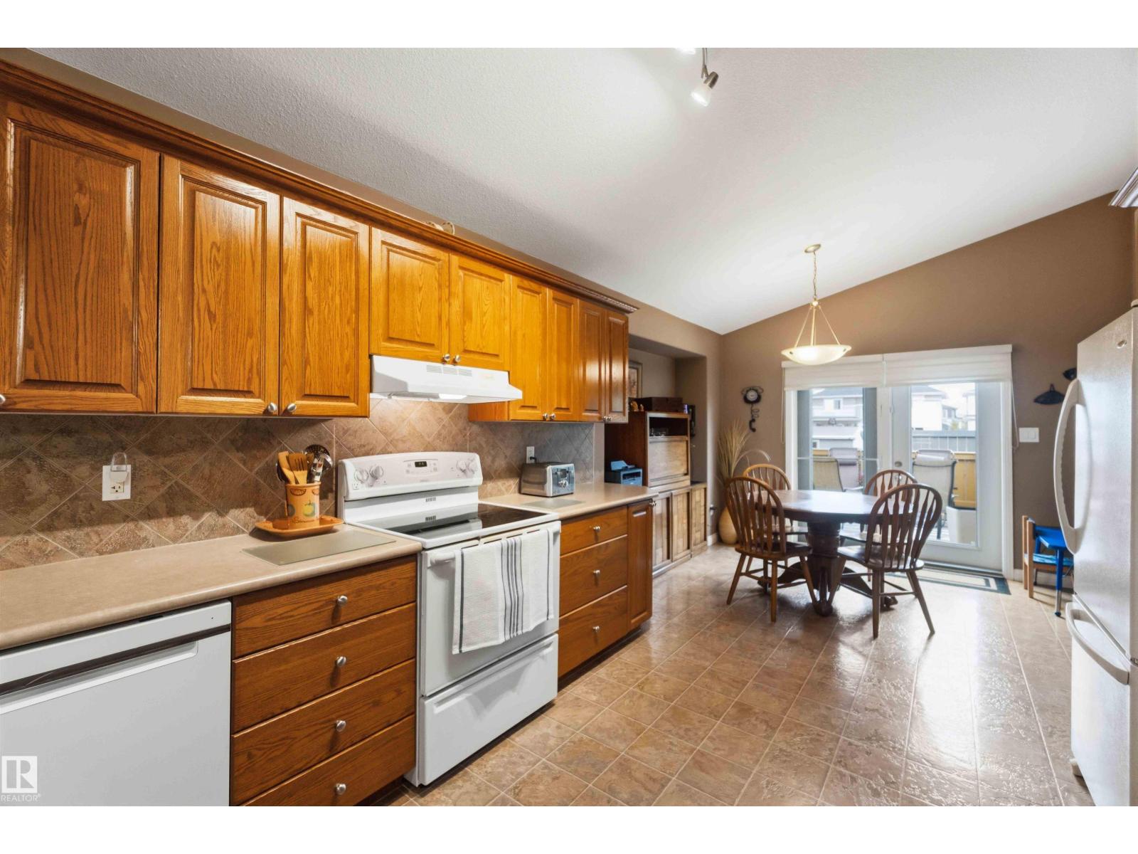 6320 166 Av NW, Edmonton, Alberta  T5Y 3M9 - Photo 16 - E4501594