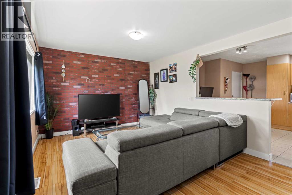 616 34 Avenue NE, Calgary, Alberta  T2E 2K2 - Photo 13 - A2313617