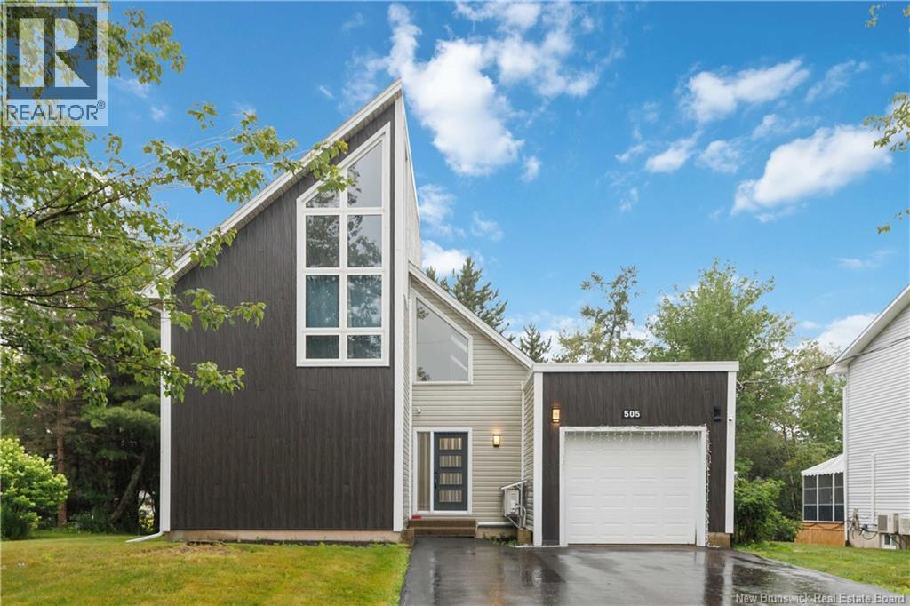 505 Broussard, Dieppe, New Brunswick  E1A 6G8 - Photo 1 - NB145101