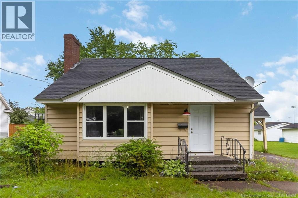 11 Derby Street, Moncton, New Brunswick  E1C 6Y4 - Photo 1 - NB145131
