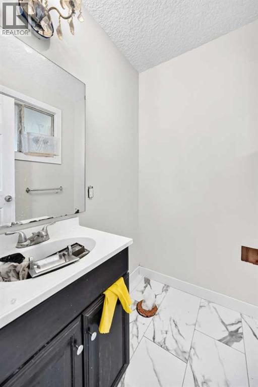 6016 18 Avenue NE, Calgary, Alberta  T1Y 1P1 - Photo 7 - A2331236