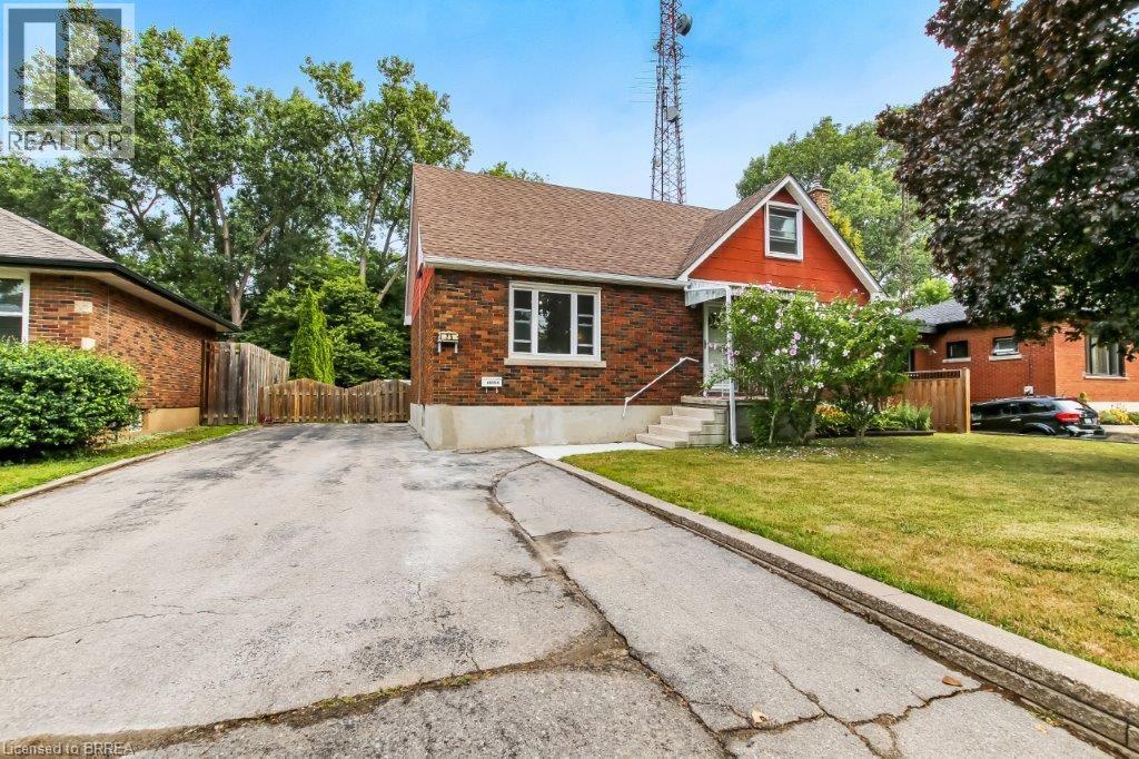 25 HENRY Street, Brantford, Ontario