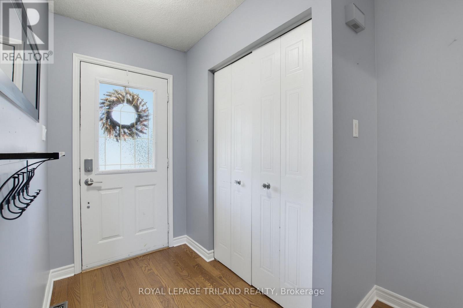 146 Golfdale Crescent, London South, Ontario  N6C 5X3 - Photo 4 - X13625798