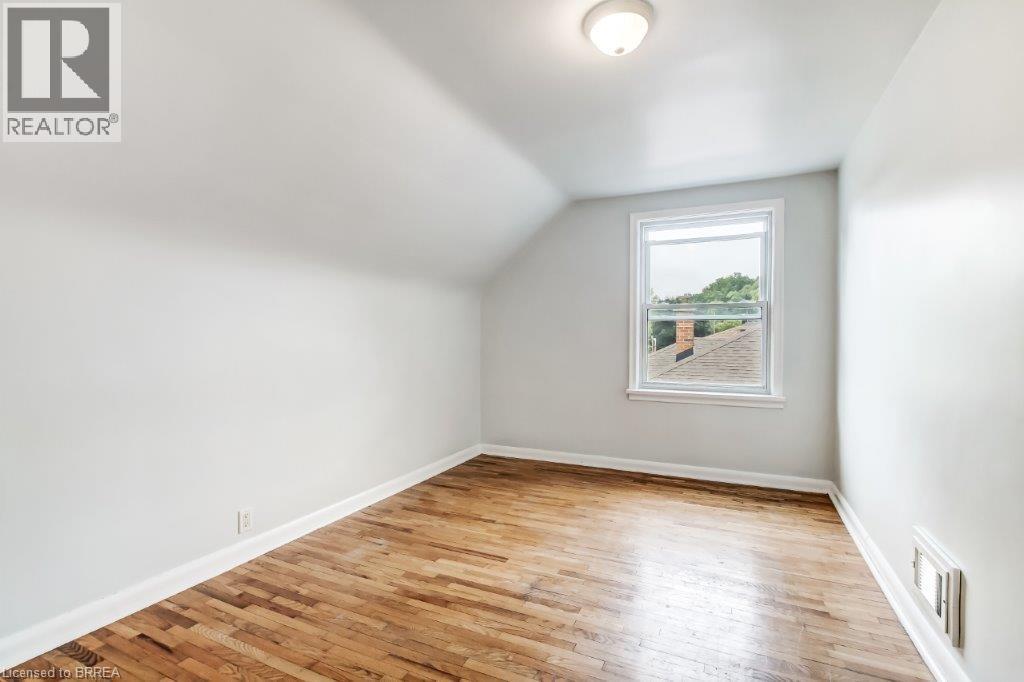 25 Henry Street, Brantford, Ontario  N3R 1Z9 - Photo 16 - 40825511