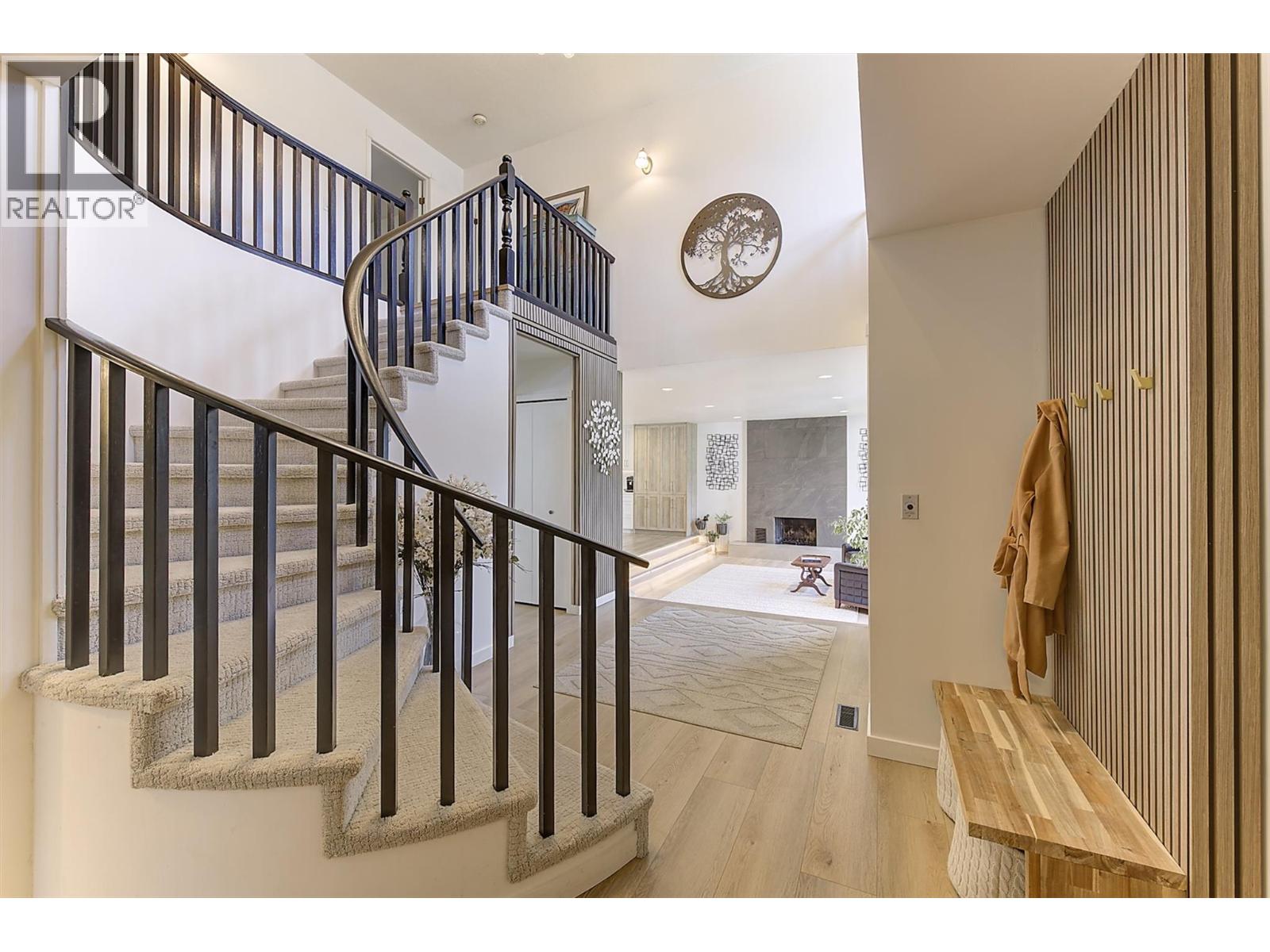 687 Barnaby Road, Kelowna, British Columbia  V1W 4N8 - Photo 56 - 10396384