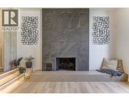 687 Barnaby Road, Kelowna, British Columbia  V1W 4N8 - Photo 8 - 10396384