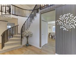 687 Barnaby Road, Kelowna, British Columbia  V1W 4N8 - Photo 3 - 10396384
