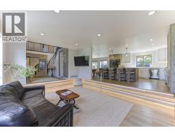 687 Barnaby Road, Kelowna, British Columbia  V1W 4N8 - Photo 10 - 10396384