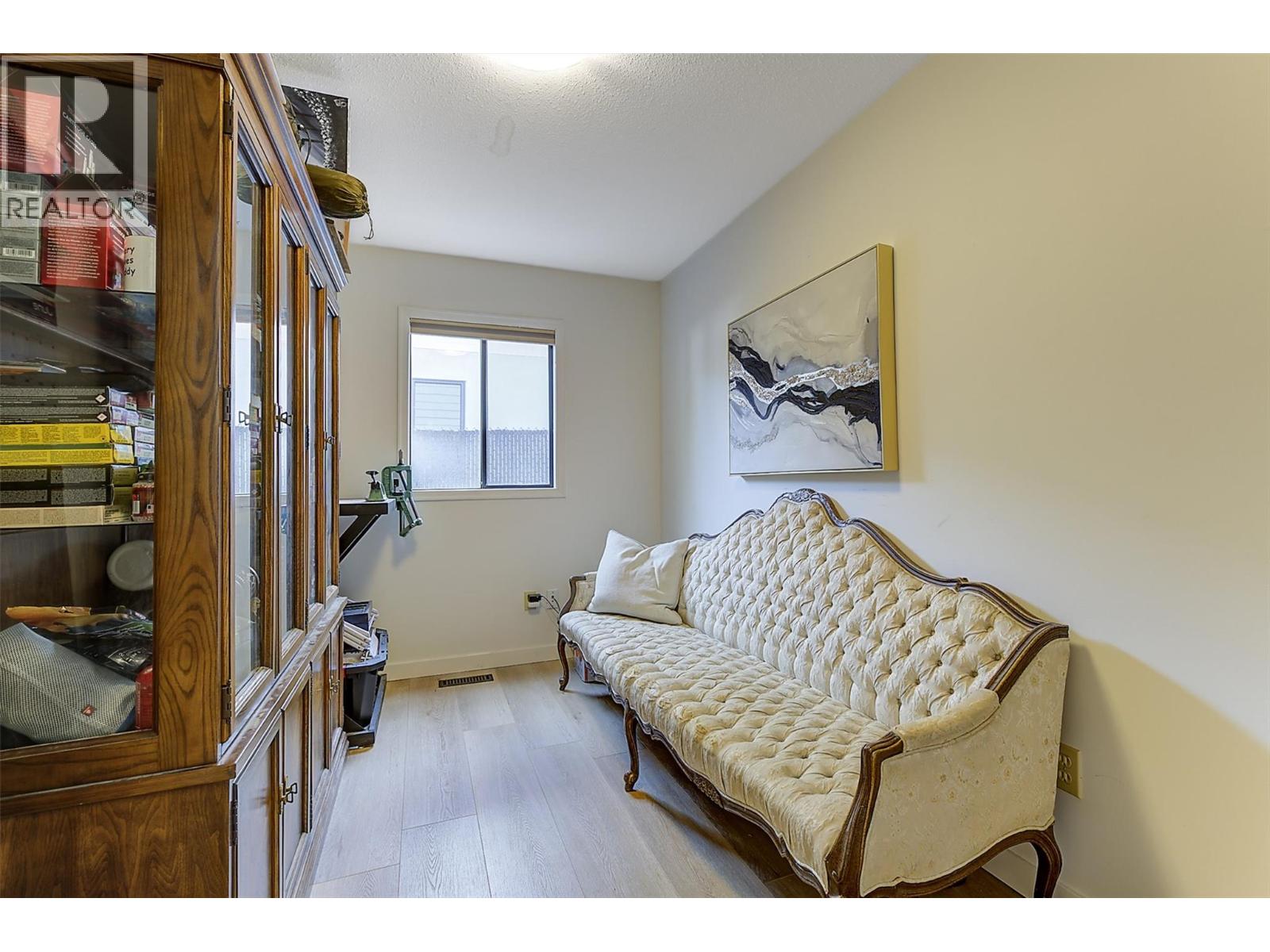 687 Barnaby Road, Kelowna, British Columbia  V1W 4N8 - Photo 42 - 10396384
