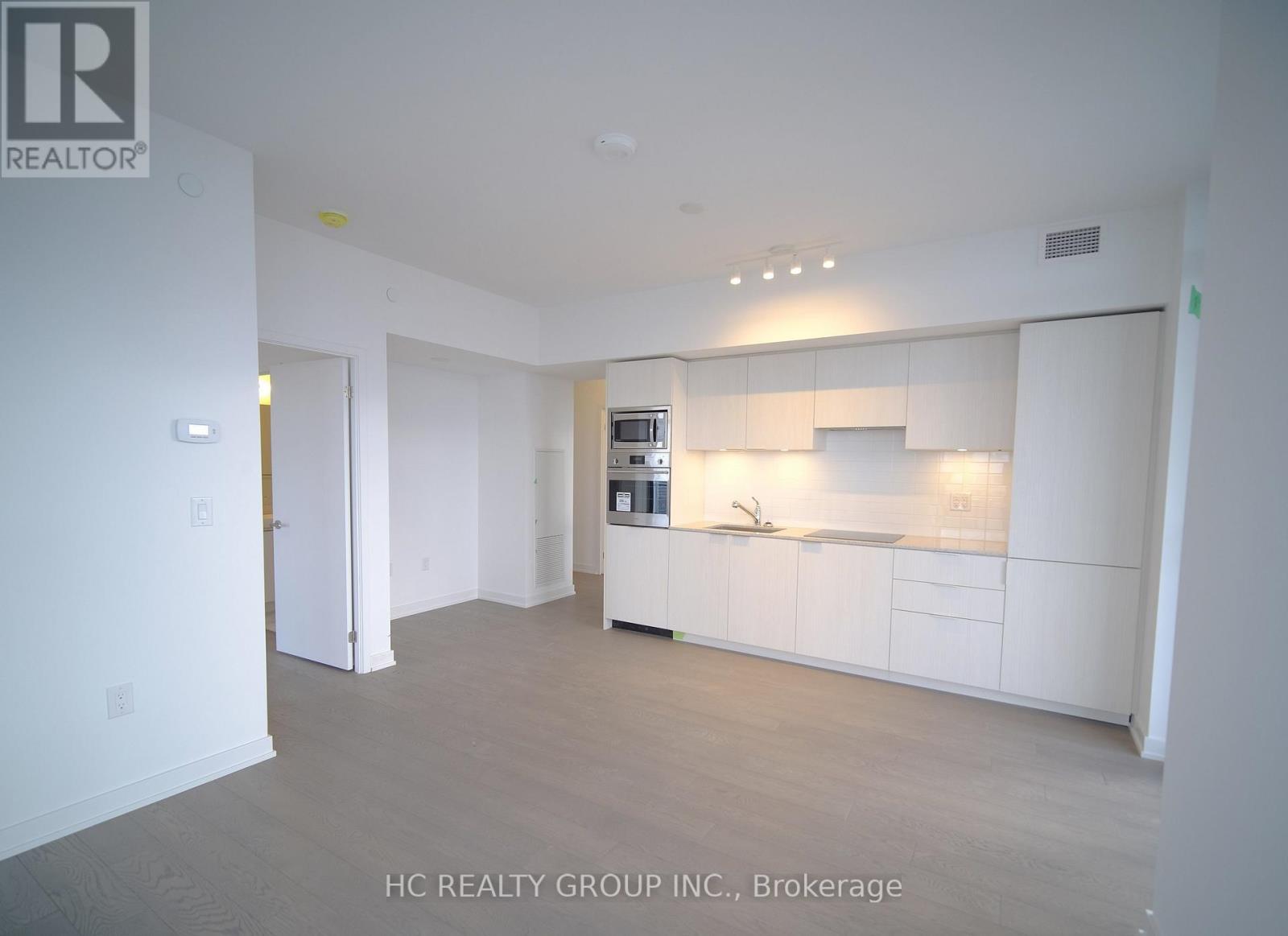 5908 - 11 Wellesley Street W, Toronto, Ontario  M4Y 0G4 - Photo 4 - C13625830