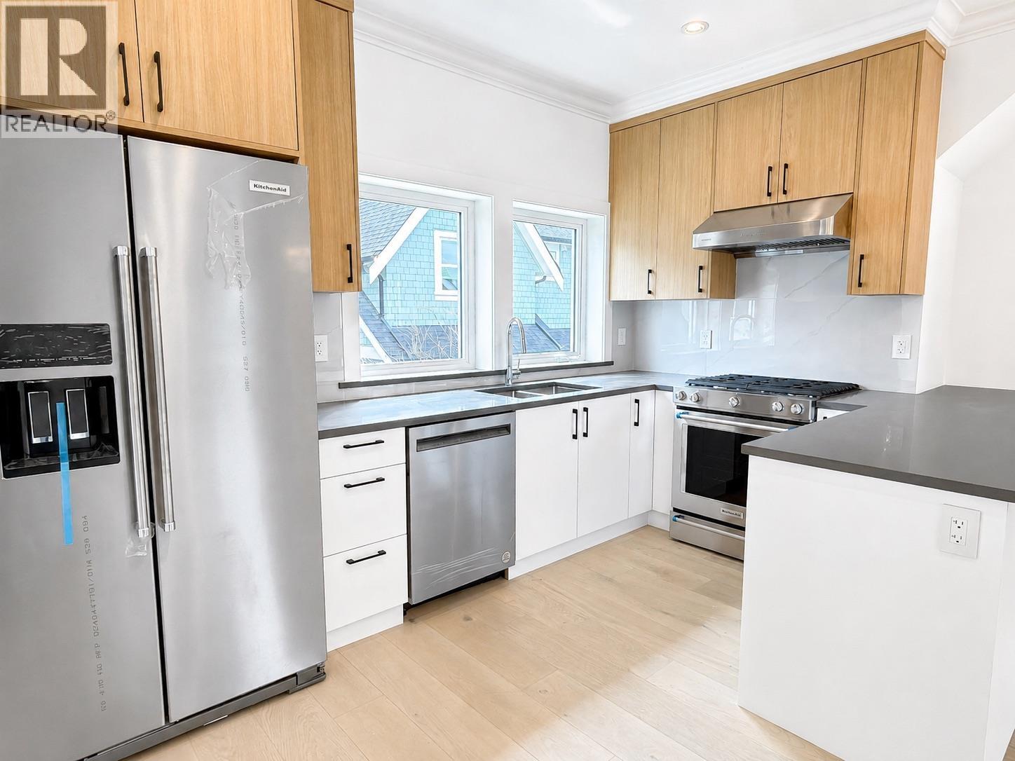1421 E 27th Avenue, Vancouver, British Columbia  V5N 2W6 - Photo 4 - R3151558