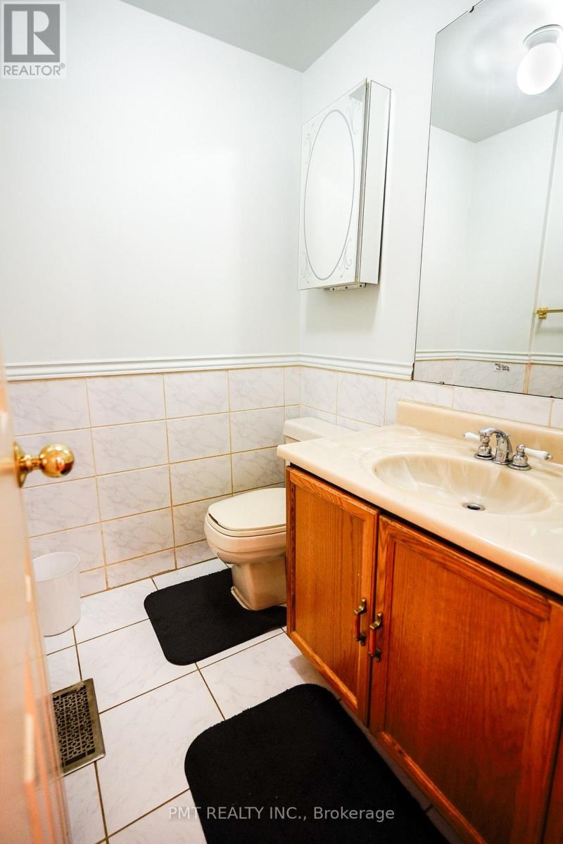 Main - 26 Dartmoor Drive, Toronto, Ontario  M1E 5B2 - Photo 9 - E13625884