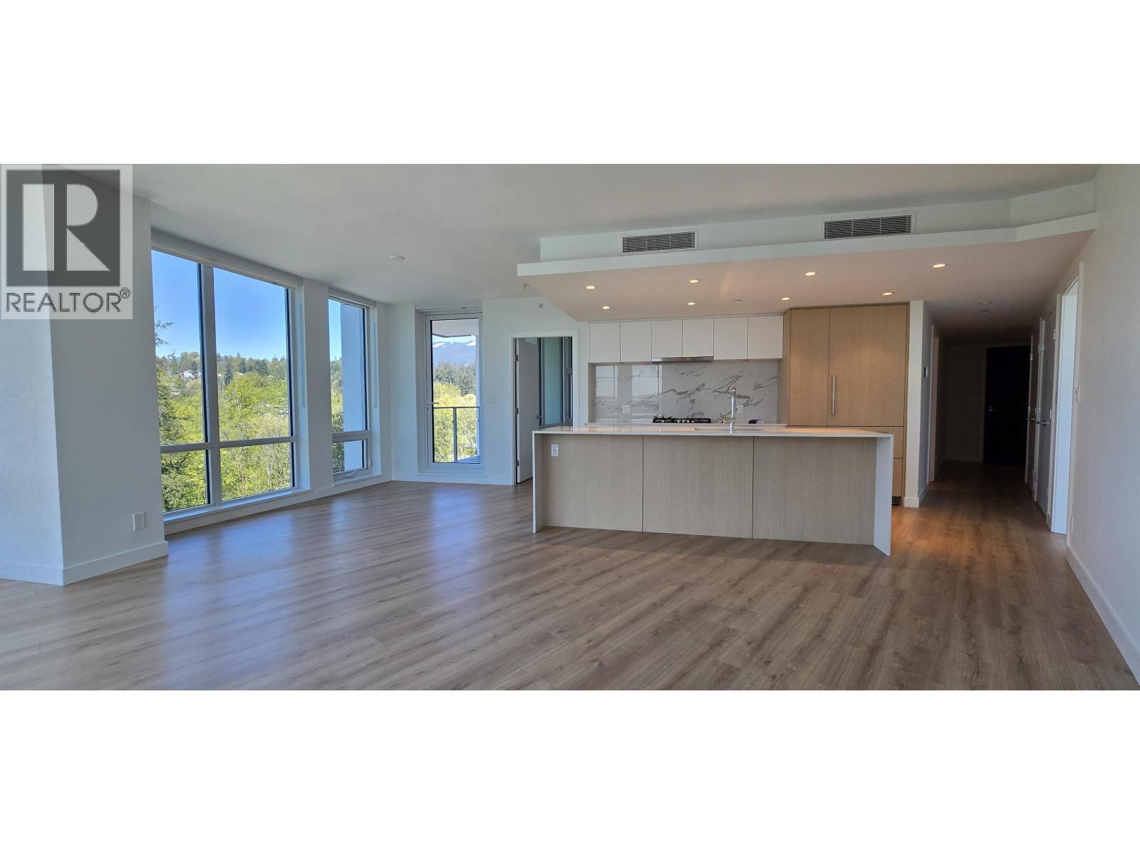 907 1500 Fern Street, North Vancouver, British Columbia  V7J 0E6 - Photo 2 - R3151587