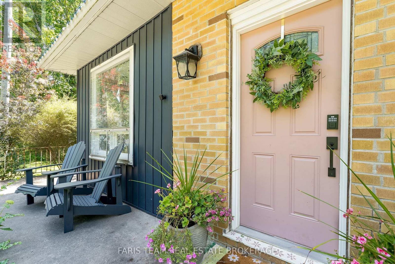 17956 Warden Avenue, East Gwillimbury (Sharon), Ontario  L0G 1V0 - Photo 4 - N13625816