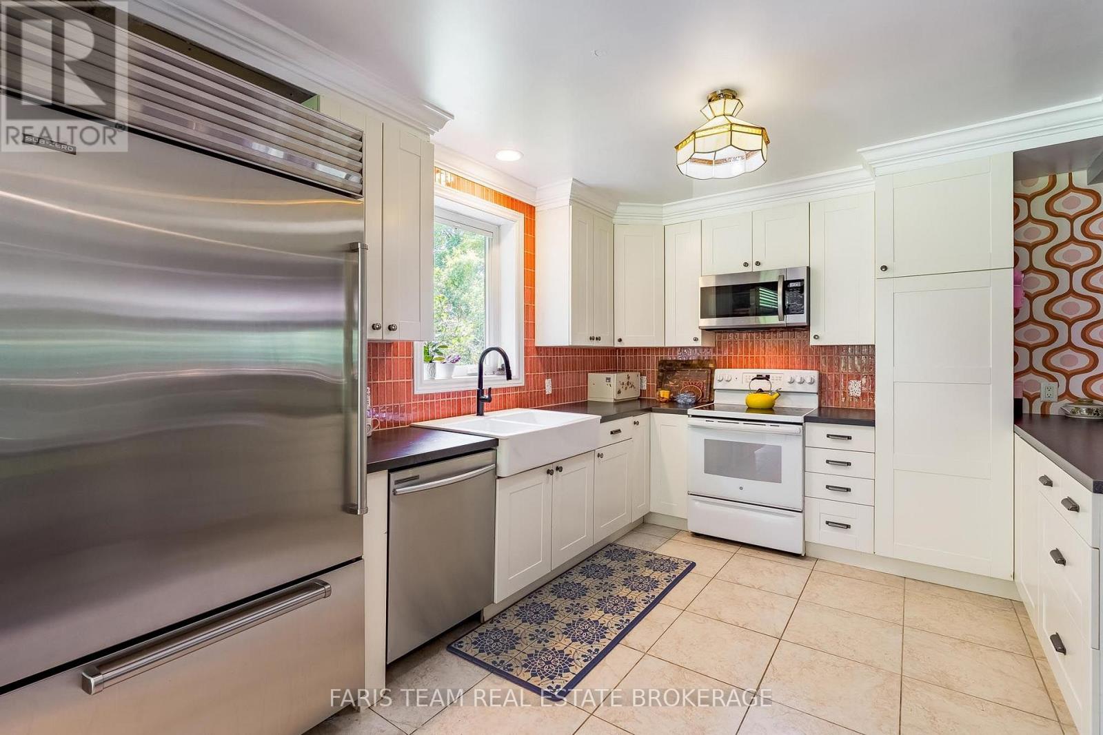 17956 Warden Avenue, East Gwillimbury (Sharon), Ontario  L0G 1V0 - Photo 6 - N13625816