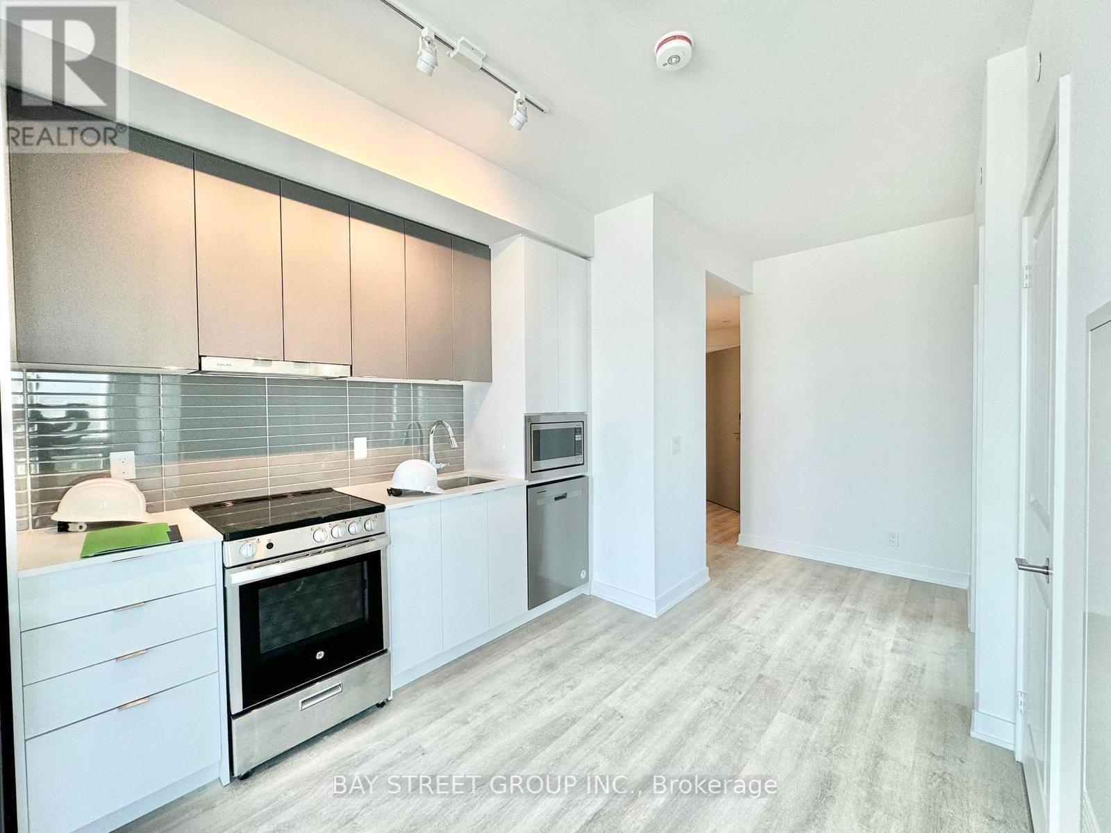 908b - 1 Promenade Circle, Vaughan, Ontario  L4J 4P8 - Photo 4 - N13625862