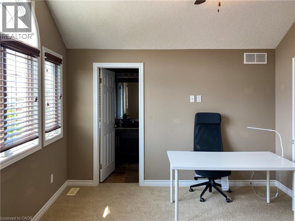 180 Huck Crescent, Kitchener, Ontario  N2N 0A3 - Photo 14 - 40851859